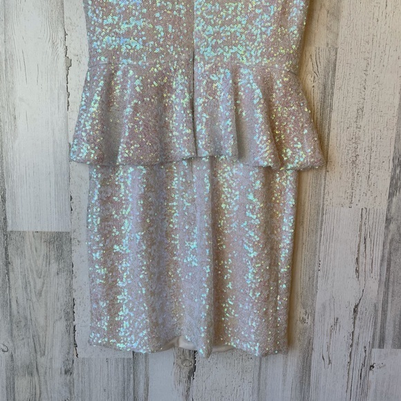 *SOLD* Topshop White Sequin Peplum Mini Dress NWT! Size: 6 - Picture 8 of 11